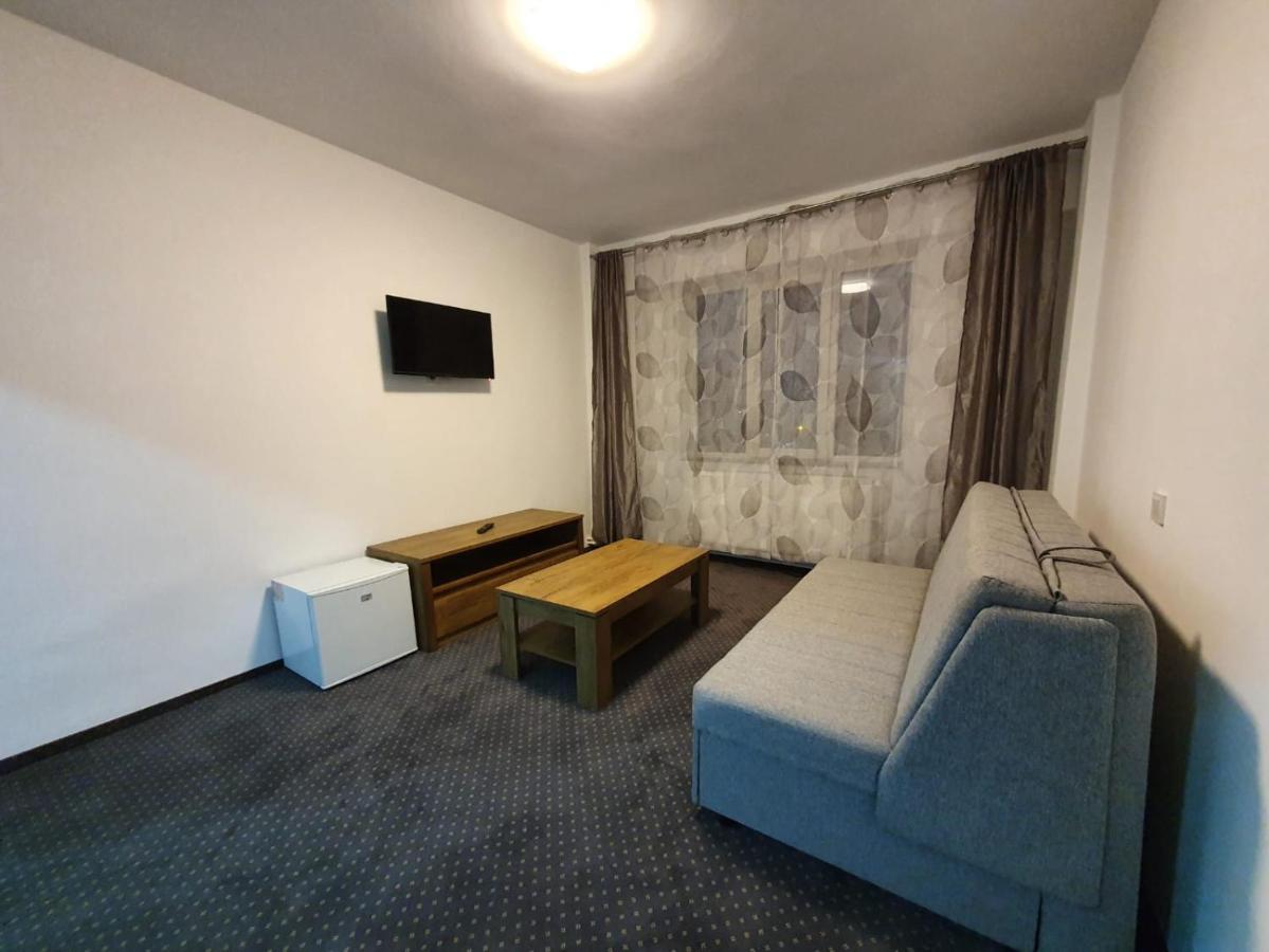 Petrosani Camere De Inchiriat - Hotel Petroshani Srl Екстер'єр фото