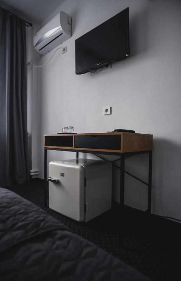 Petrosani Camere De Inchiriat - Hotel Petroshani Srl Екстер'єр фото