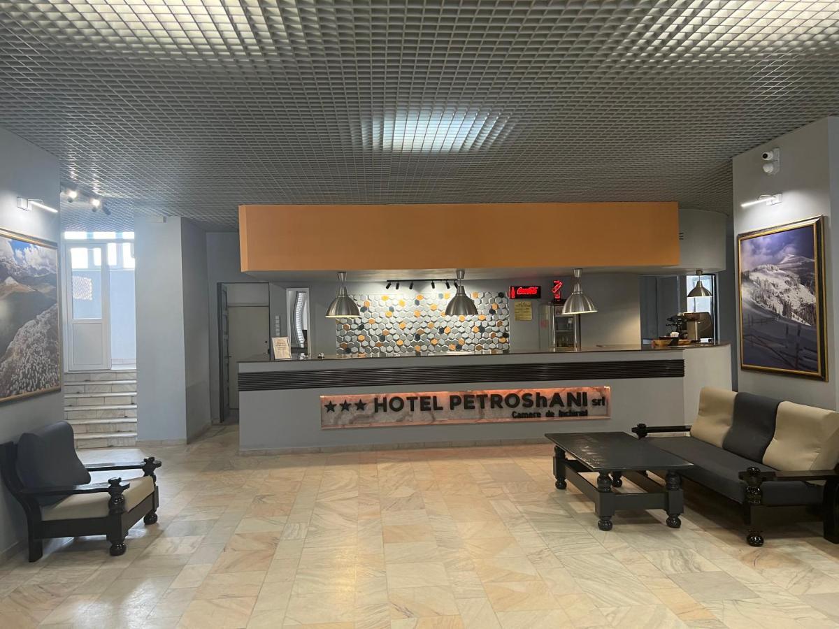 Petrosani Camere De Inchiriat - Hotel Petroshani Srl Екстер'єр фото